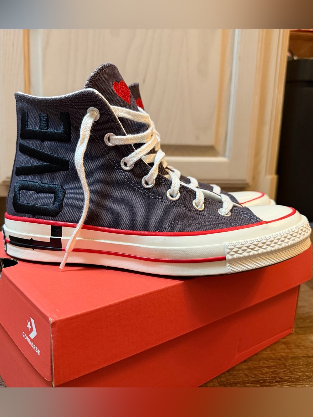 Converse High Top Converse Chuck 70 High 'Love Fearlessly' 567153C